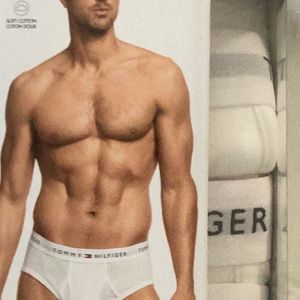 Tommy Hilfiger 4 Pack Cotton Classics Briefs 100% Cotton Size L/G, New W/Tags